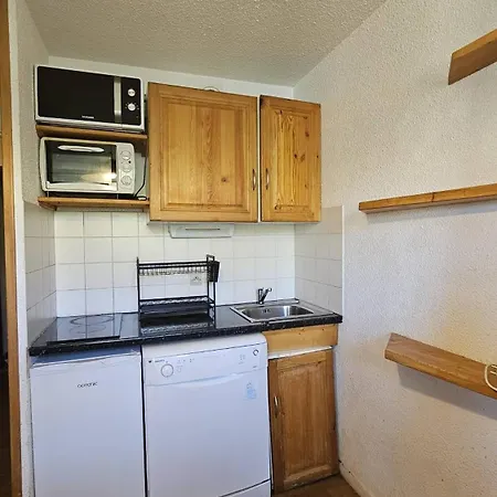 - Inout - 6 Beds Flat J-c4 *