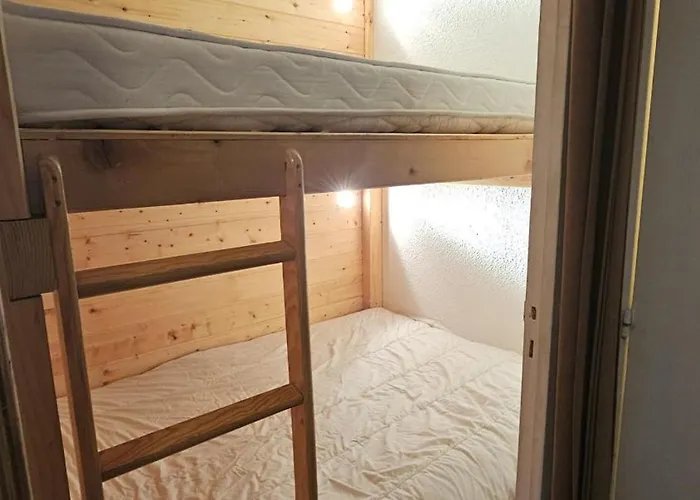 Apartment - Inout - 6 Beds Flat J-c4 *